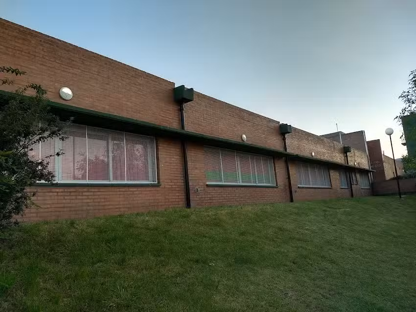 Escuela Maestro Domingo F Sarmiento