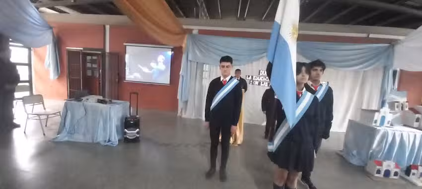 Escuela Media de Los Vega