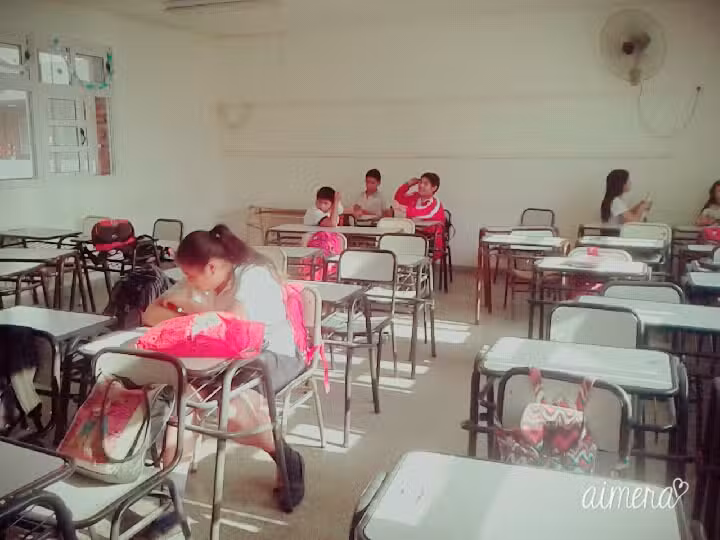 Escuela Media De Lules