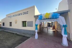 Escuela Media De Santa Cruz