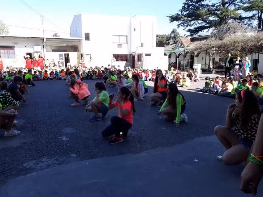 Escuela Modelo De Bella Vista