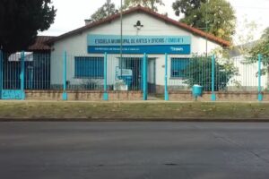 Escuela municipal de Artes Y Oficios E M E I N1