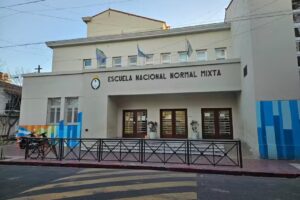 Escuela Nacional Normal Mixta