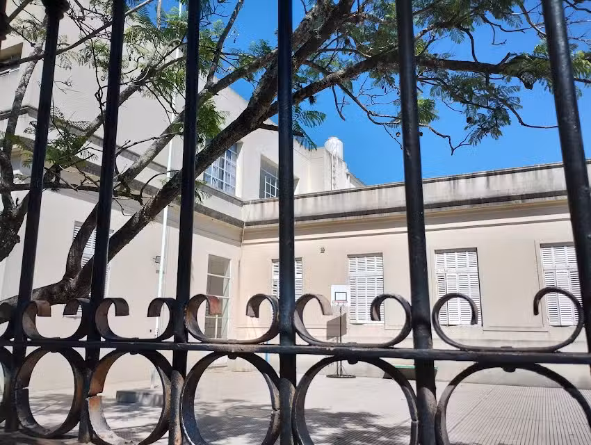 Escuela N 1 Onesimo Leguizamón