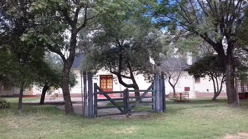 Escuela N 122 José Borgna Trebolares