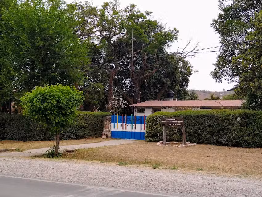 Escuela N 4472m Elvira Castellanos de Uriburu