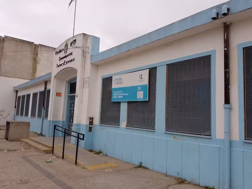Escuela N31 Comandante Tomas Espora