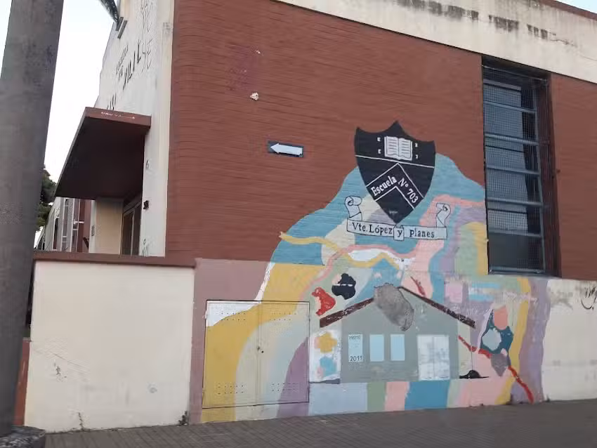 Escuela N703 Vicente López y Planes