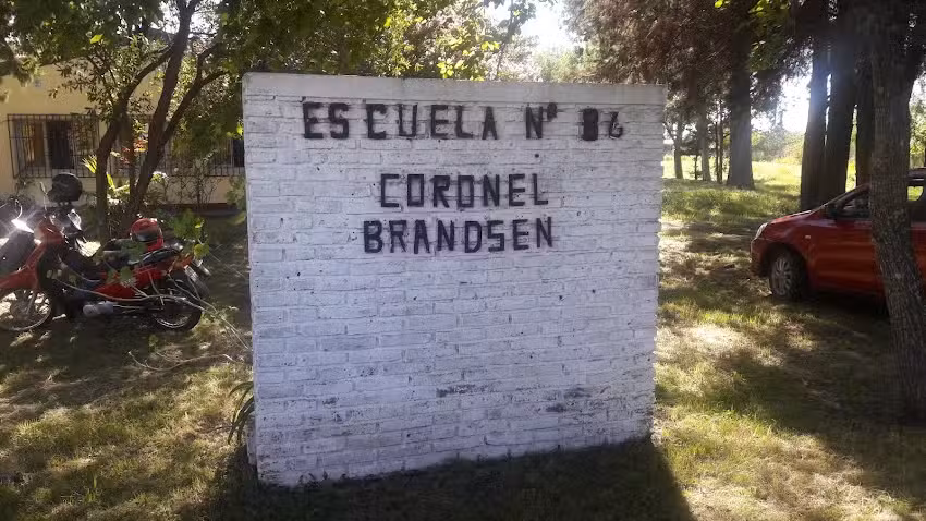 Escuela N86 Coronel Brandsen