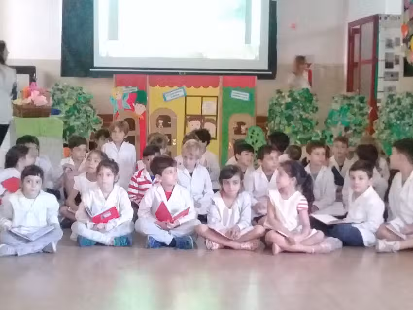 Escuela Nº 13 D E 10 Ricardo Monner Sans