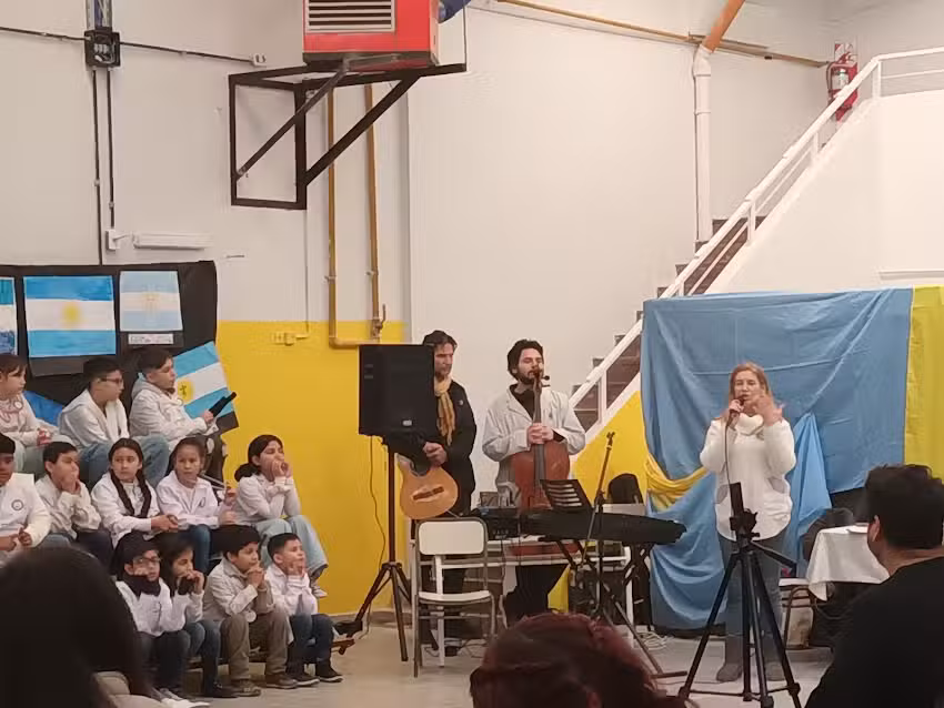 Escuela Nº 3 De 10 Esteban Echeverria