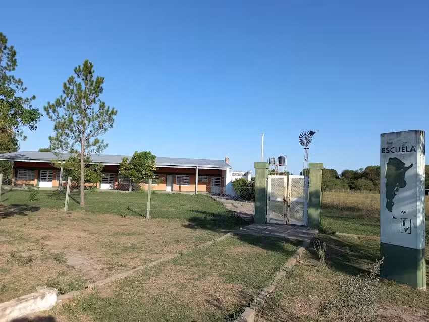 Escuela Nº 52 Juan Torres De Vera Y Aragon