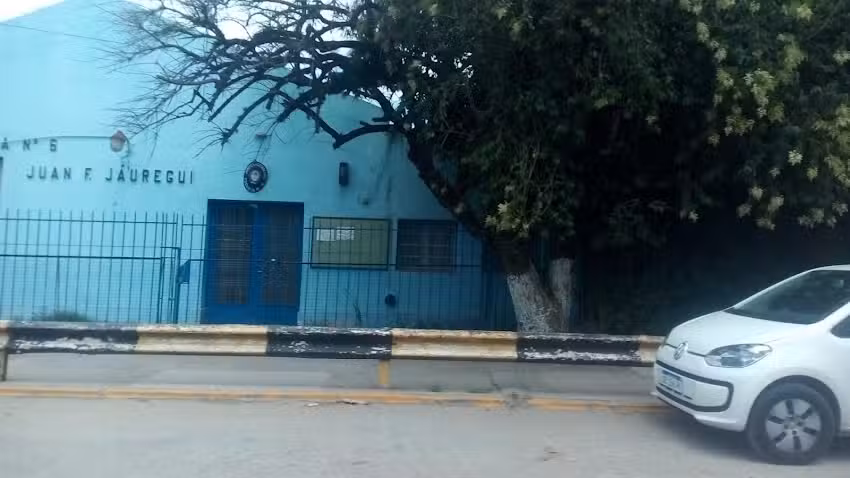 Escuela Nº 6