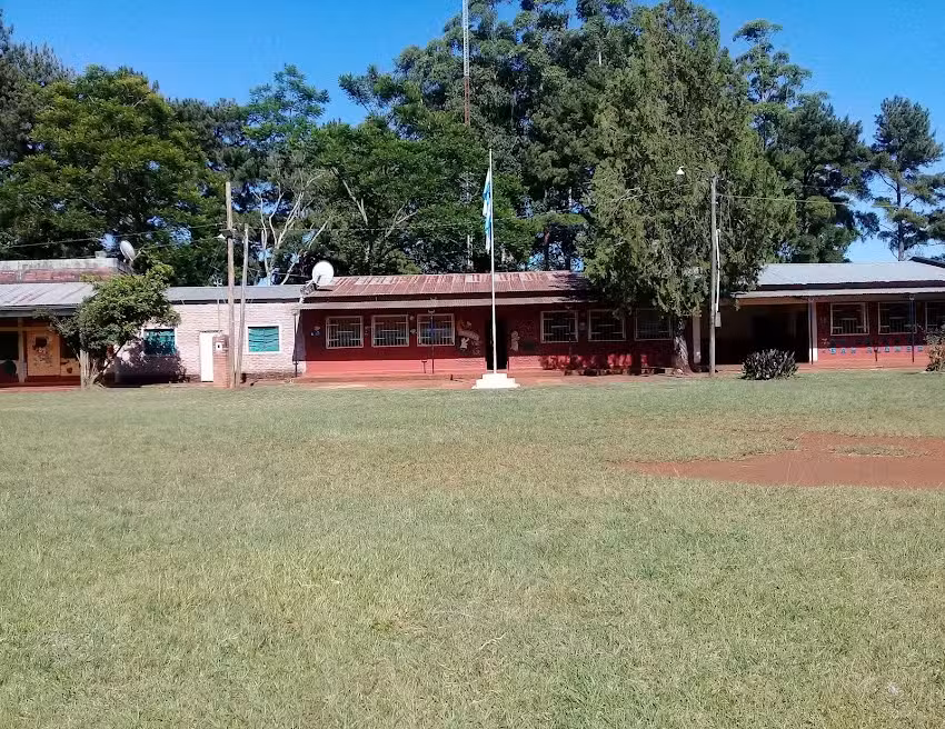 Escuela Nº 898 PtePedro Eugenio Aramburu