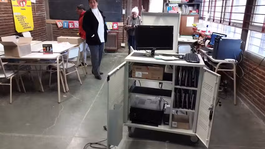 Escuela Nº 90 Canal De Beagle