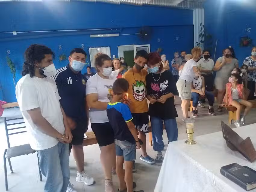 Escuela Nuestra Señora de Itati Narcóticos Anónimos Domingos de 19 a 21 hs