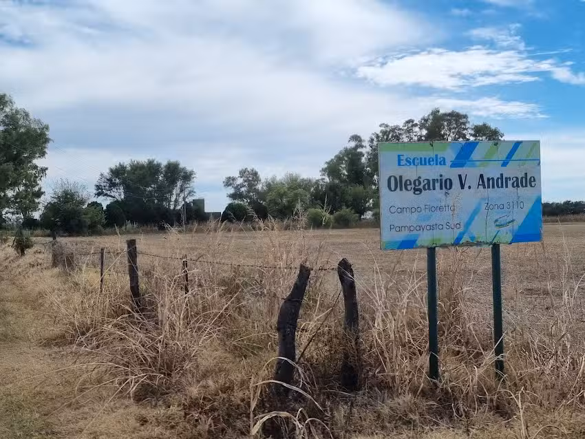Escuela Olegario V Andrade Campo Fioretta