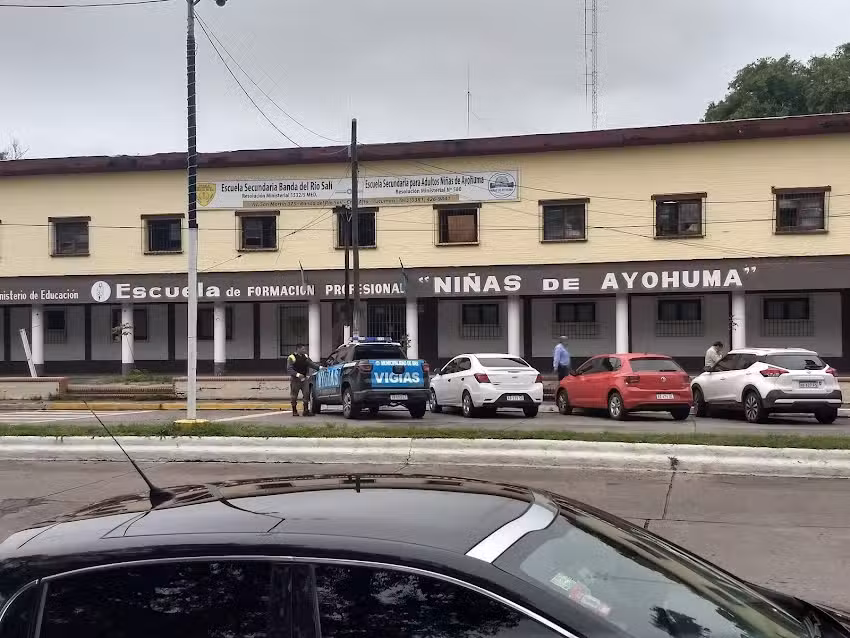Escuela Piloto Niñas Del Ayohuma