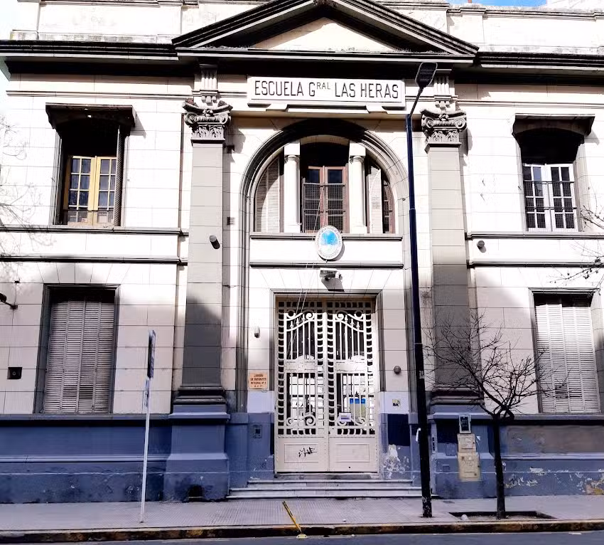 Escuela Primaria 12 De 1 Gral Las Heras