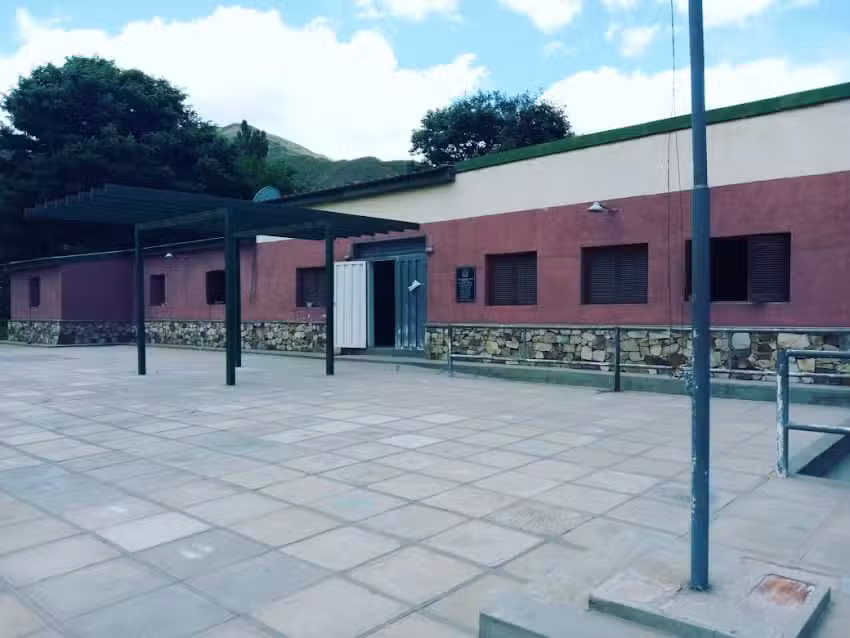 Escuela Primaria 425