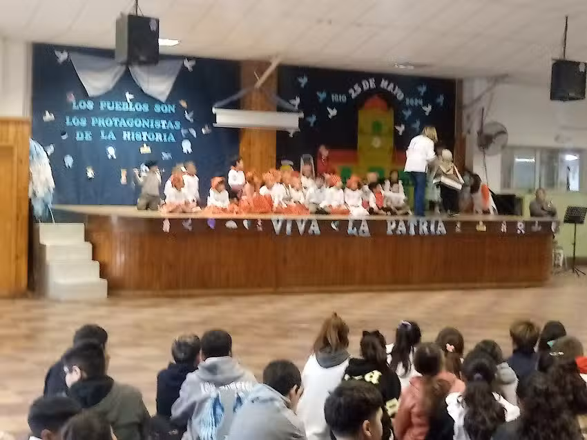 Escuela Primaria Bernardino Rivadavia N 498