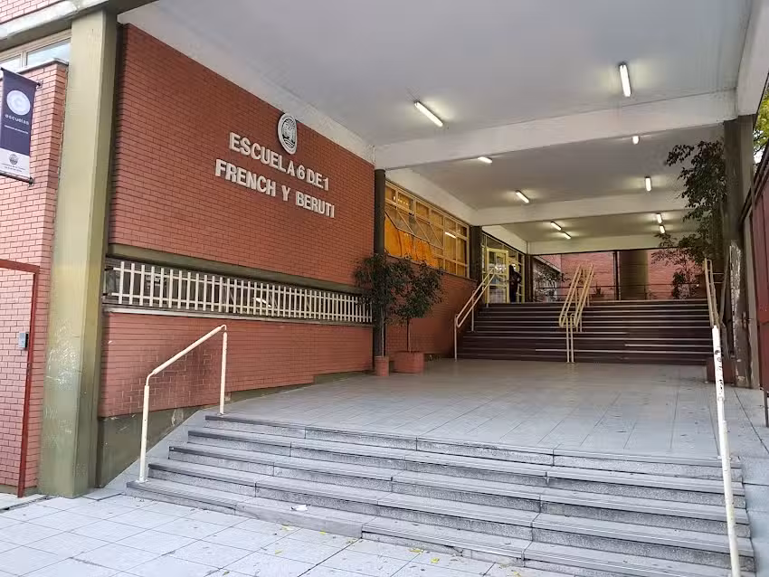 Escuela Primaria Común N 06 French y Beruti