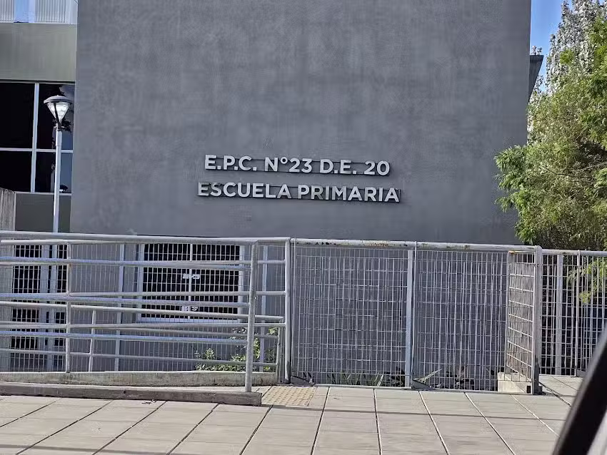Escuela primaria N 23 De 20