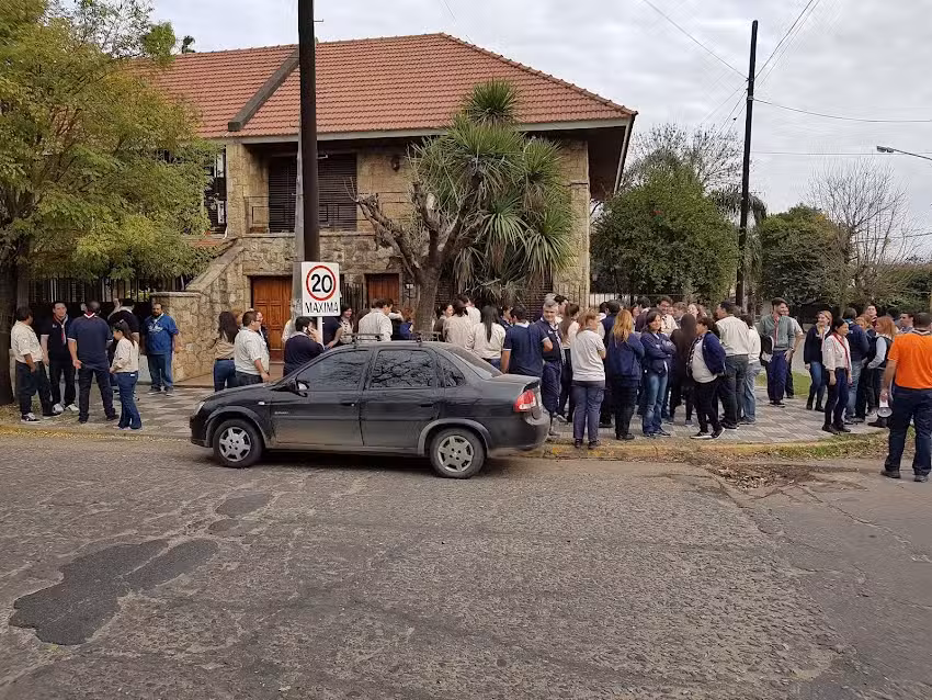 Escuela Primaria N 6 Juan Bautista Alberdi Escuela de Educación Secundaria N29