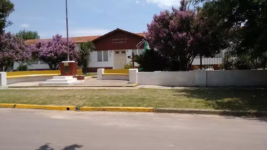 Escuela Primaria Nina N102 17 De Agosto