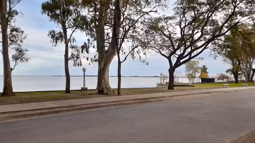 Escuela Primaria Nro1 Bernardino Rivadavia