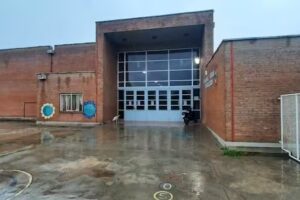 Escuela Rosario Vera Peñaloza