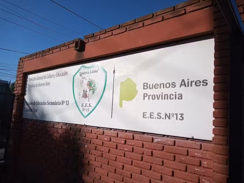 Escuela Secundaria 13 América Latina