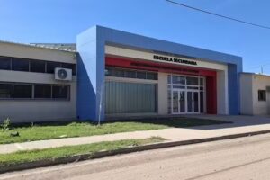 Escuela secundaria de oficios