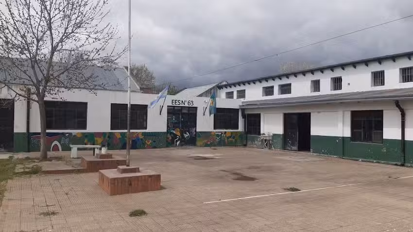 Escuela Secundaria N63