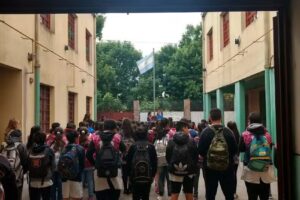 Escuela Tambor de Tacuarí Nº 71