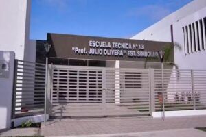 Escuela Técnica N13 Profesor Julio Olivera