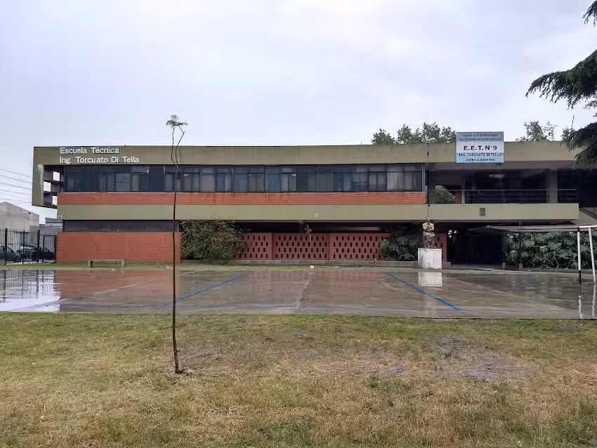 Escuela Técnica Nº9 Avellaneda Ing Torcuato Di Tella