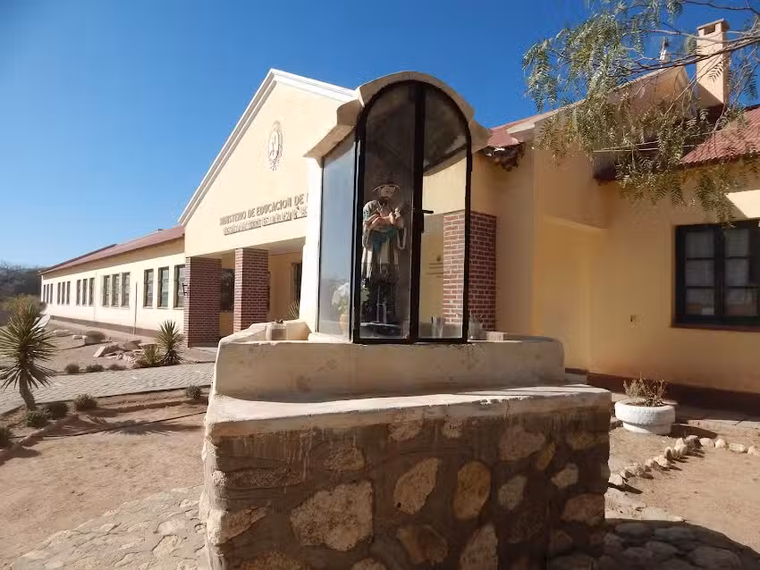 Escuela Victorino De La Plaza N 4423 San José