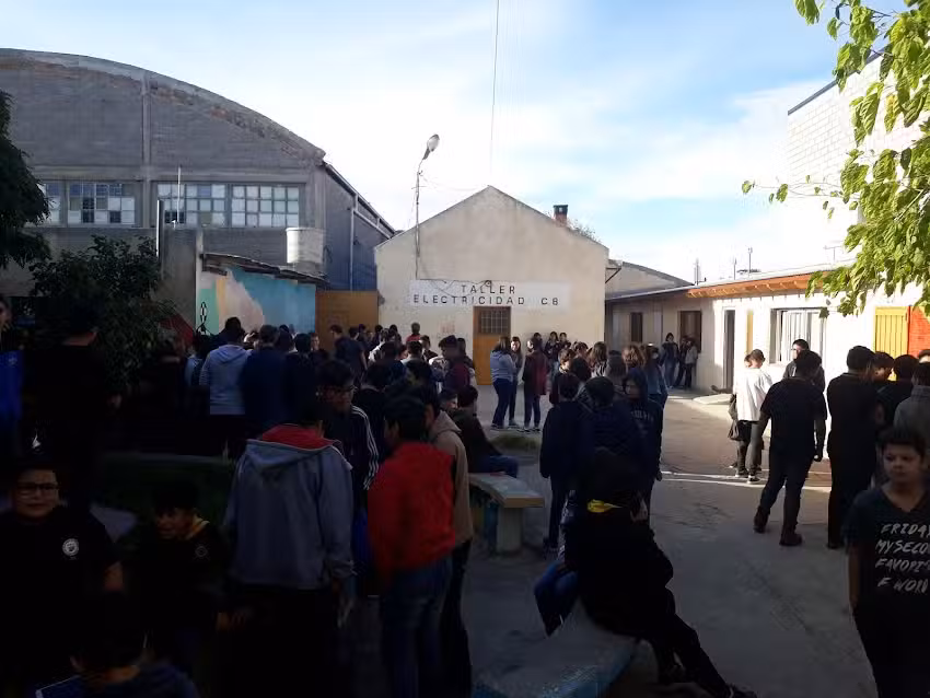 Esetp N748 Luis Piedra Buena