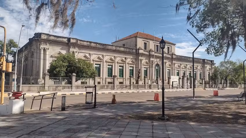 Esquina corrientes Benito la Mela 655