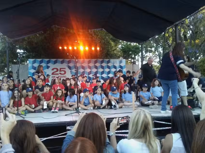 Establecimiento Educativo Argentino