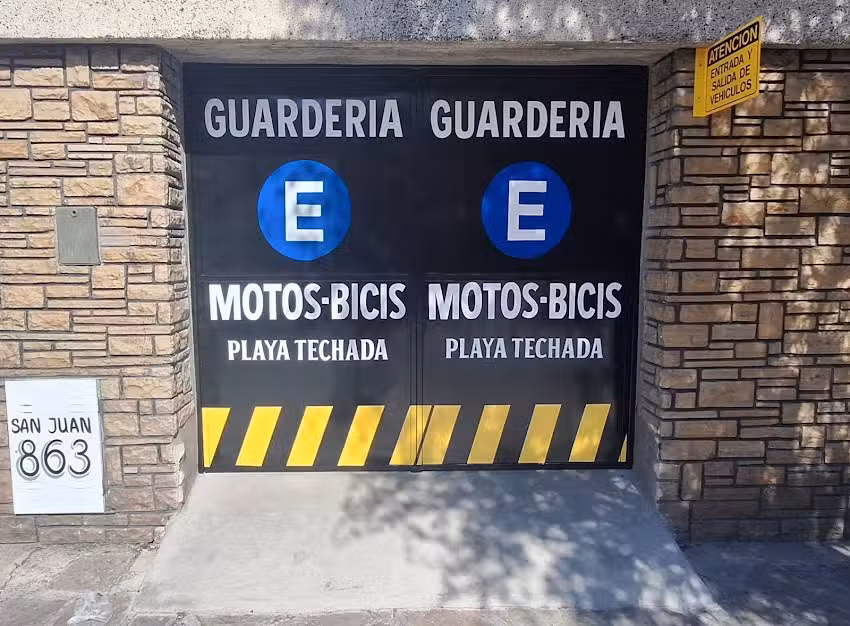 Guardería para Motos y Bicis