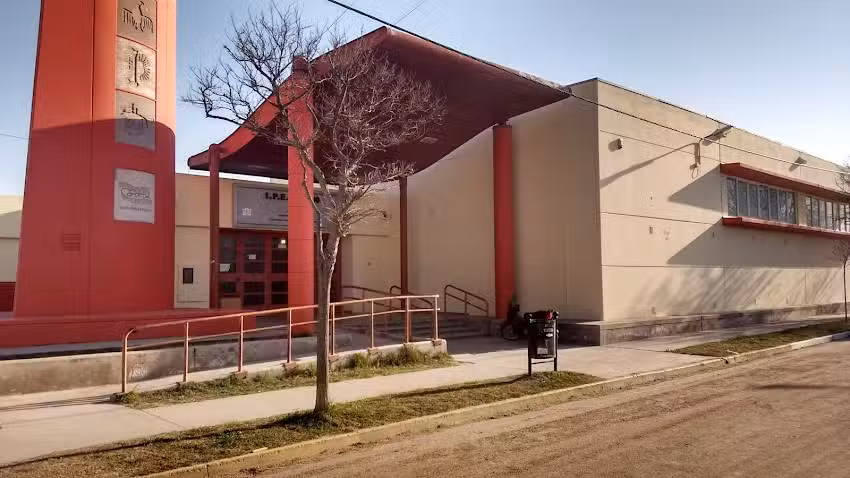 Ipet No 300 Plaza Minetti