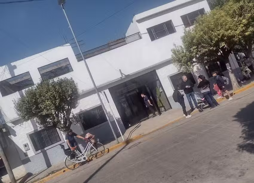 Instituto Esteban Echeverría