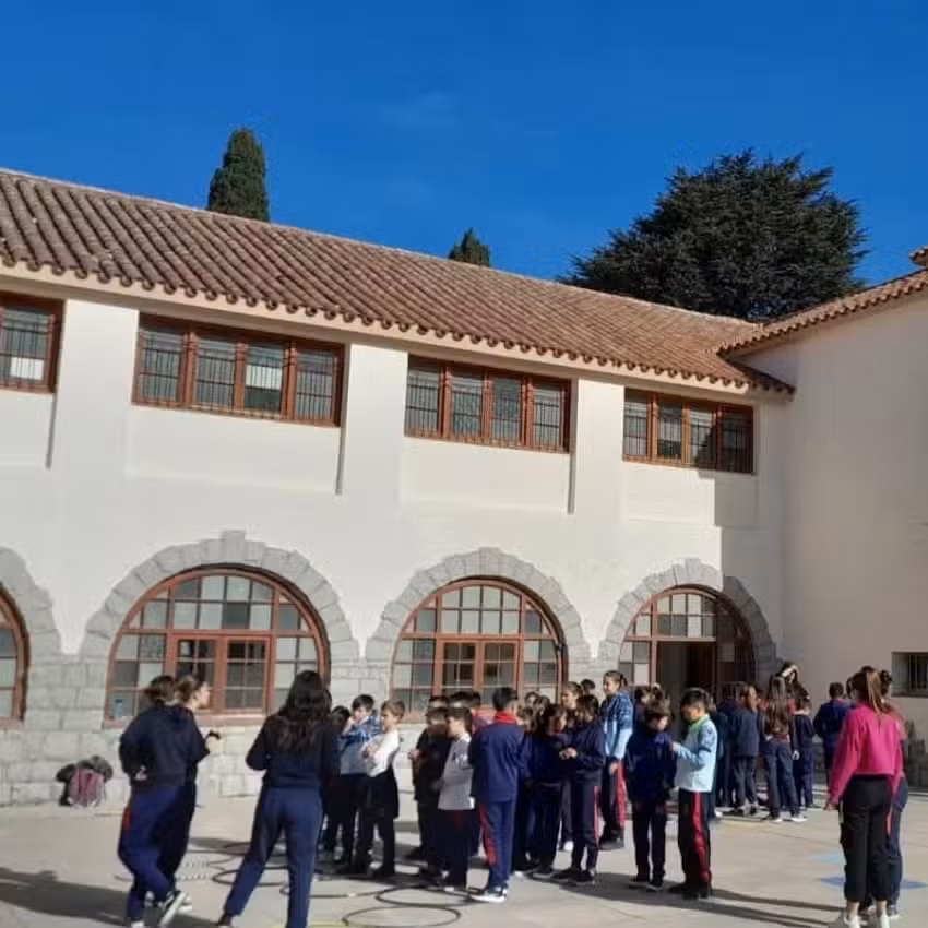 Instituto Juana Micono De Giardino