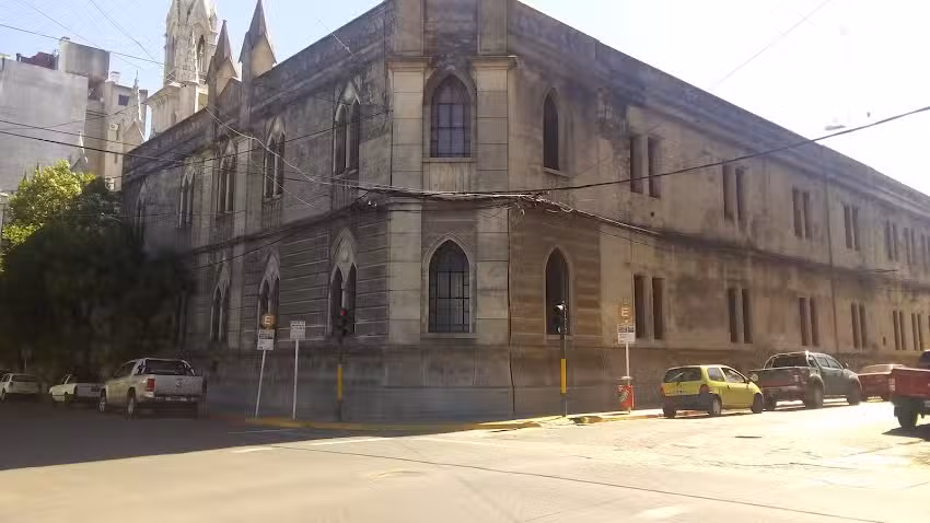 Instituto San José Adoratrices