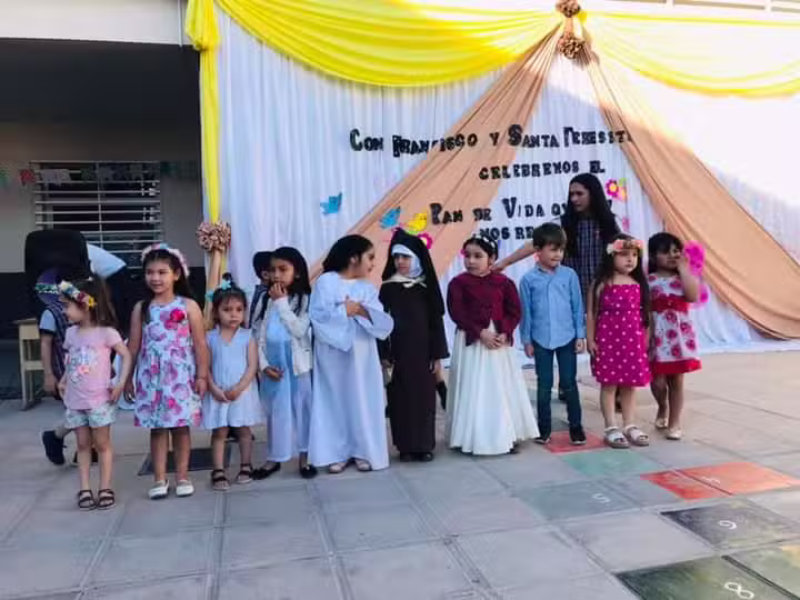 Instituto Santa Teresita Ñ4