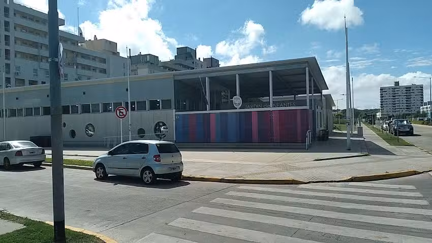 Jardín de Infantes Integral N 1605