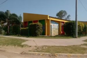 Jardin de Infantes N 10 Angela Peralta Pino
