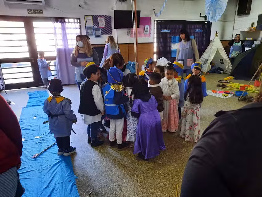 Jardín de Infantes N 910 R Latallada Y Ch De Vicoria